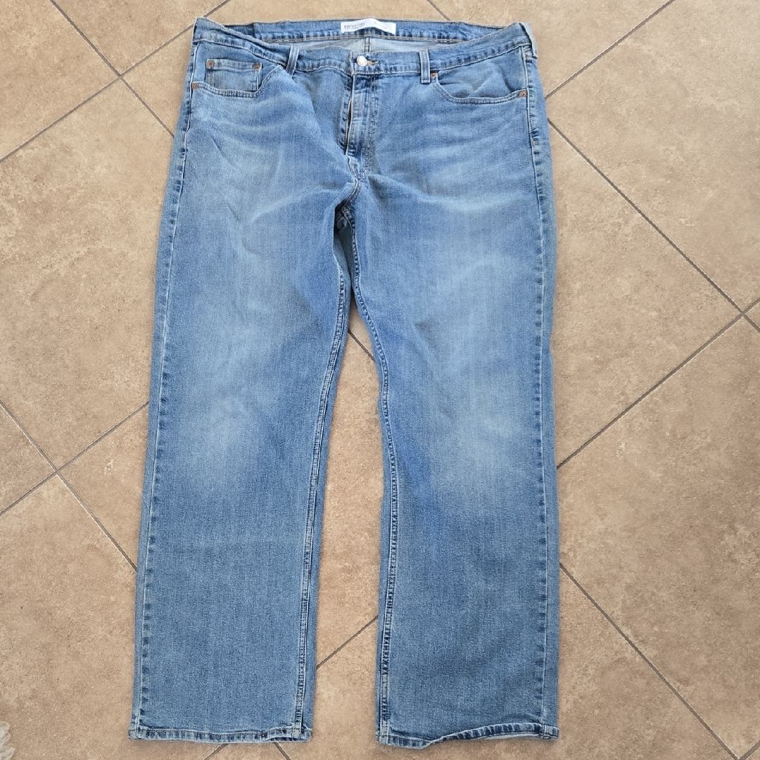 Levi's Signature Relaxed Fit Jeans In Light Blue 42x32